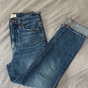 Madewell Women's Straight Jeans in Dark Blue Wash